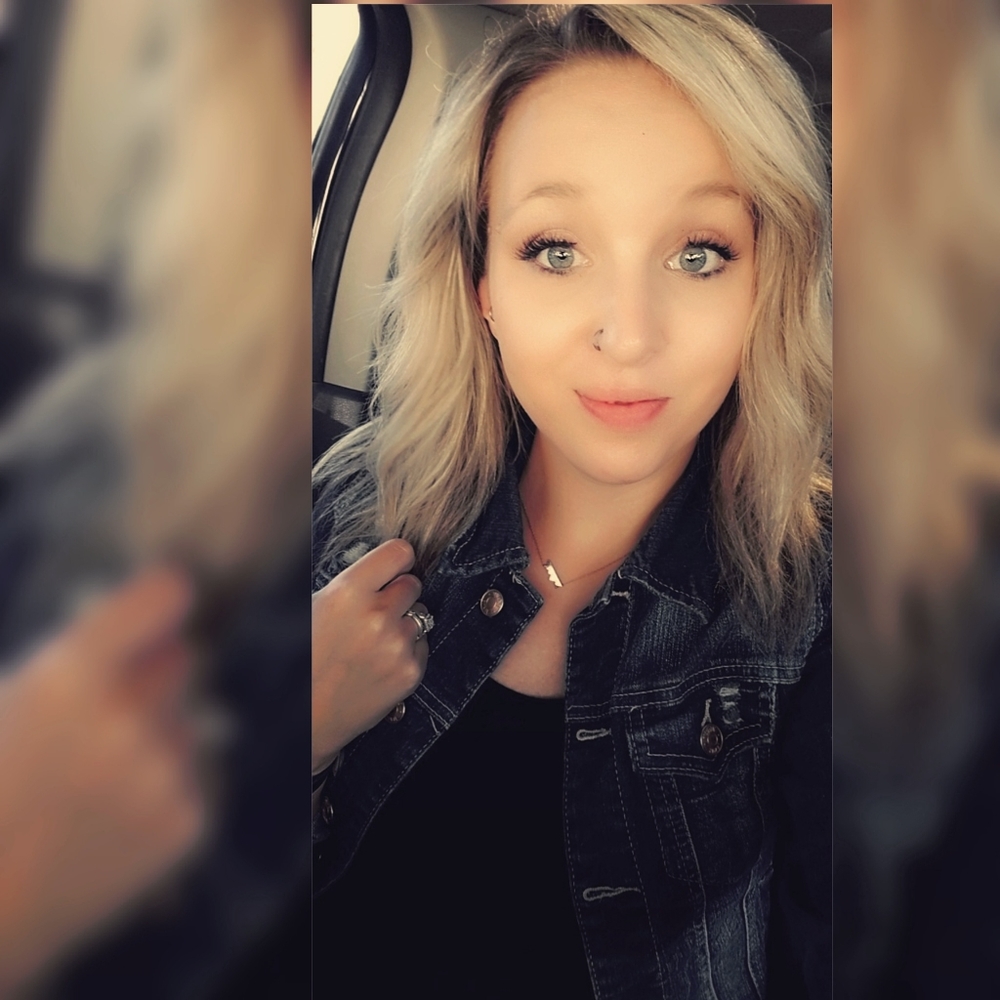 Meet your Posher, Ashlee